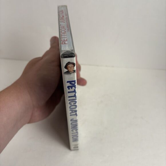 Petticoat Junction - 7 classic episodes (DVD, 2003)  New sealed - Picture 3 of 6